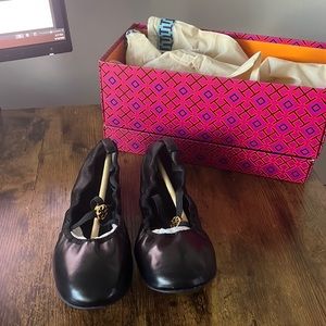 Tory Burch Soft Scrunch Ballet Flats Size 8.5